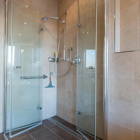 Sevenhills Penthouse Mit Grosser Dachterasse, 4 Fuer 7 Gaeste * Bamberg